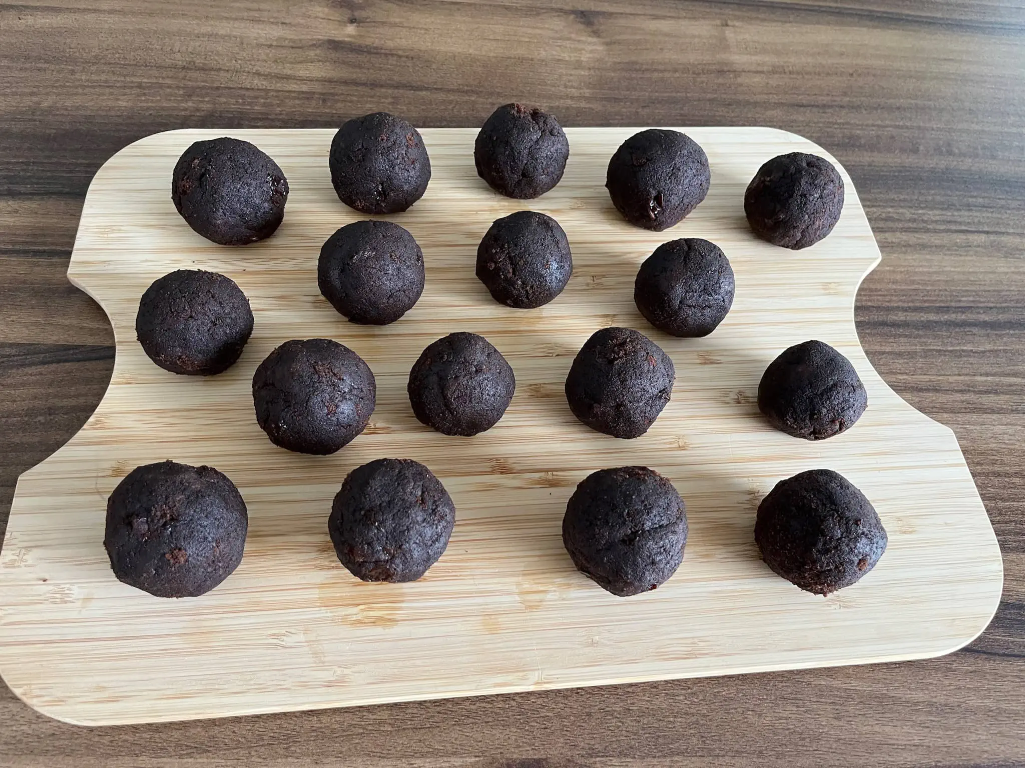 Formed cake balls the size of golf balls