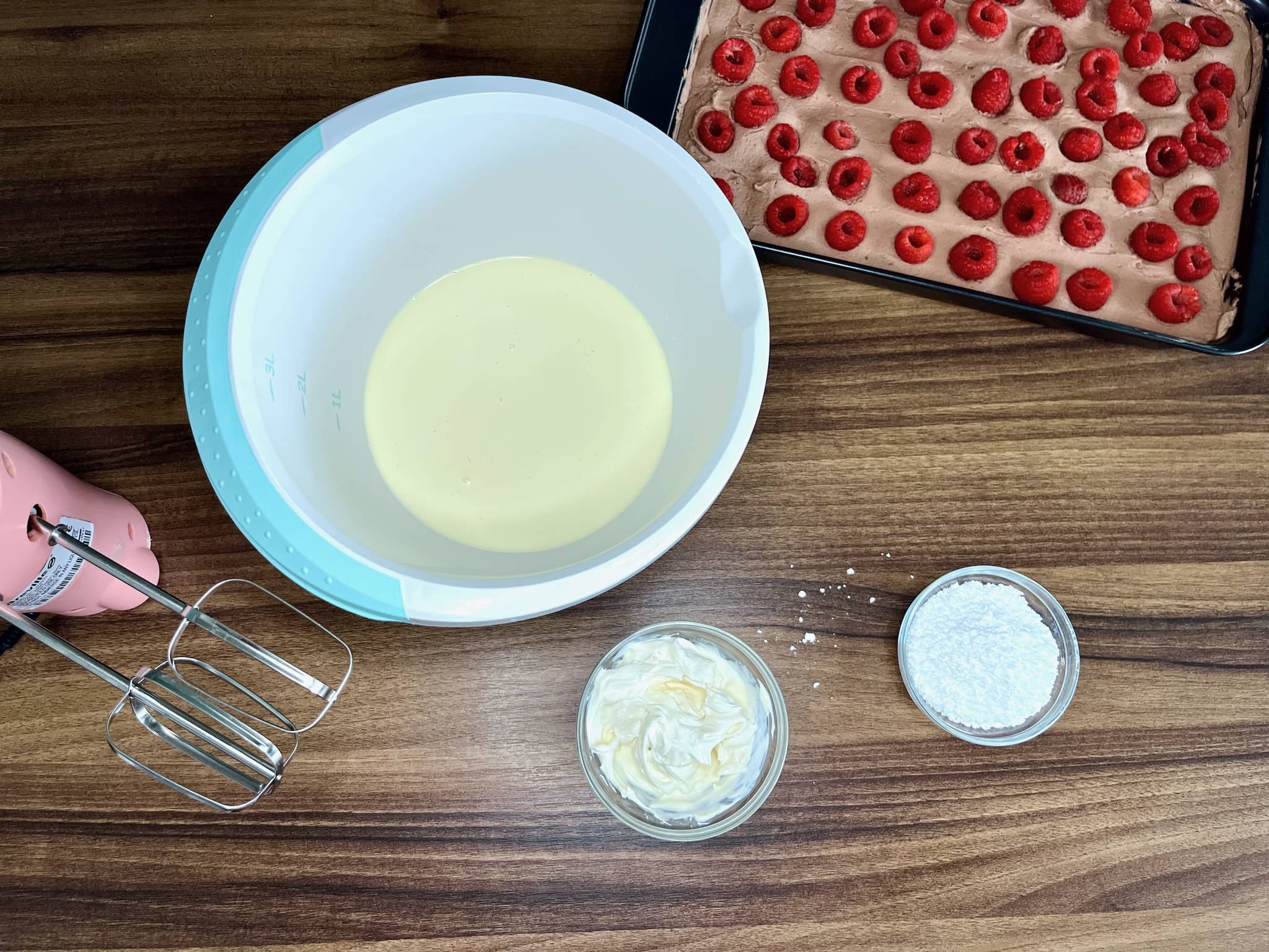 Ingredients on the tabletop for making a cream layer