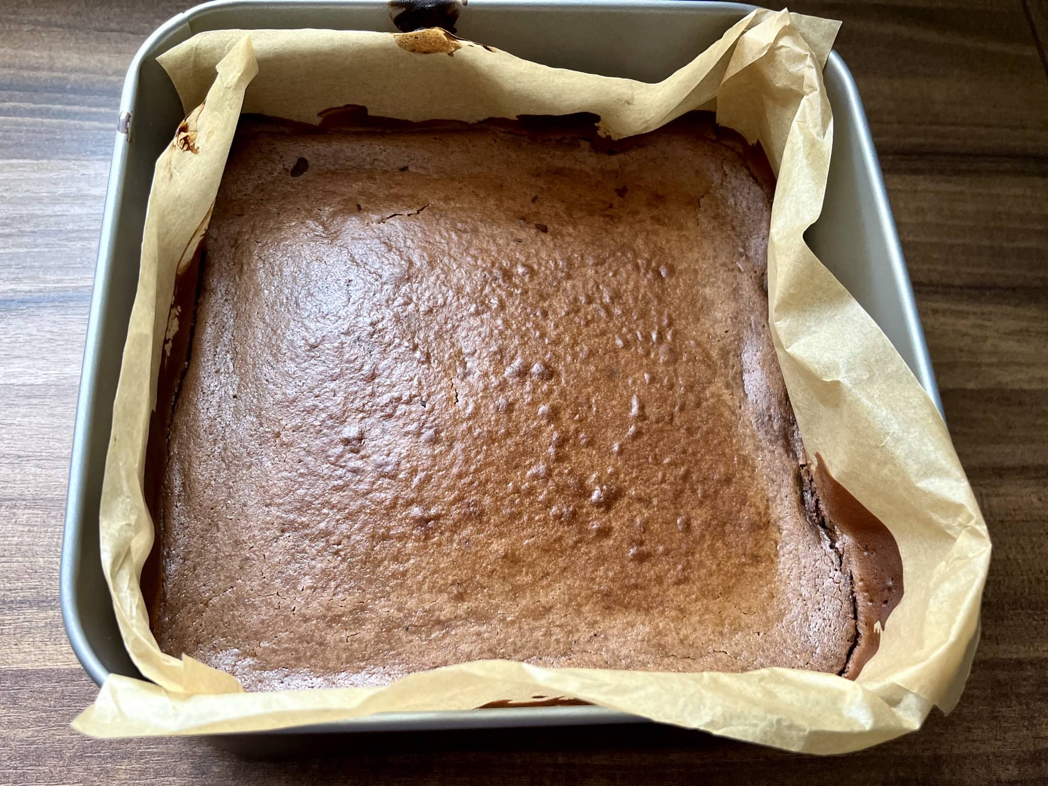 Nicely baked Cocoa & Toffee Cheesecake still in the tray