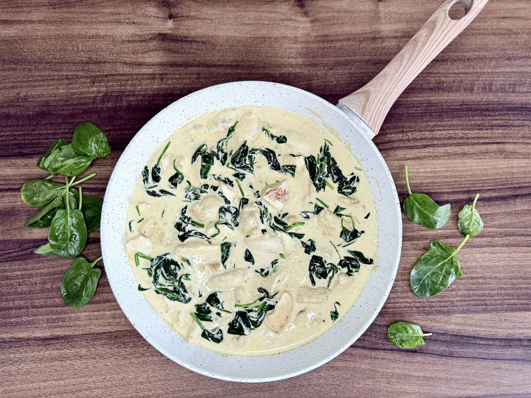 The finished Creamy Garlic & Parmesan Spinach Chicken in the pan ready for serving