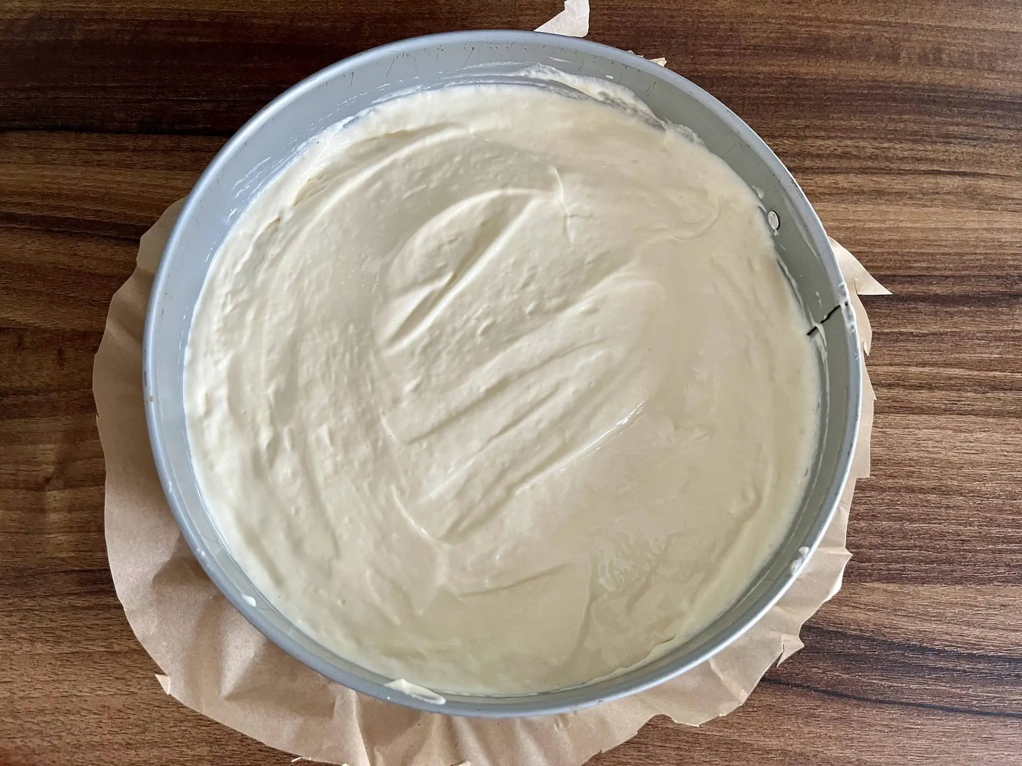 Ciasto wyrównane w formie