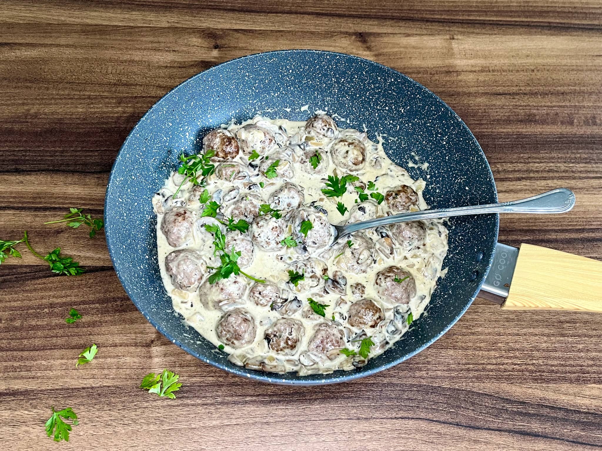 Meatballs in Creamy Mushroom Sauce