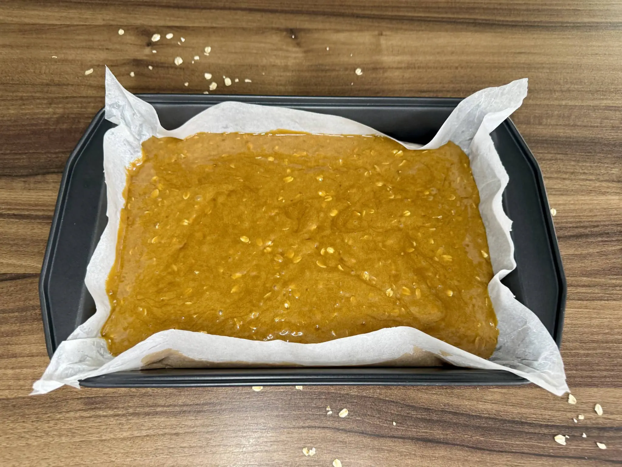 Ciasto wlano do formy wyłożonej papierem do pieczenia