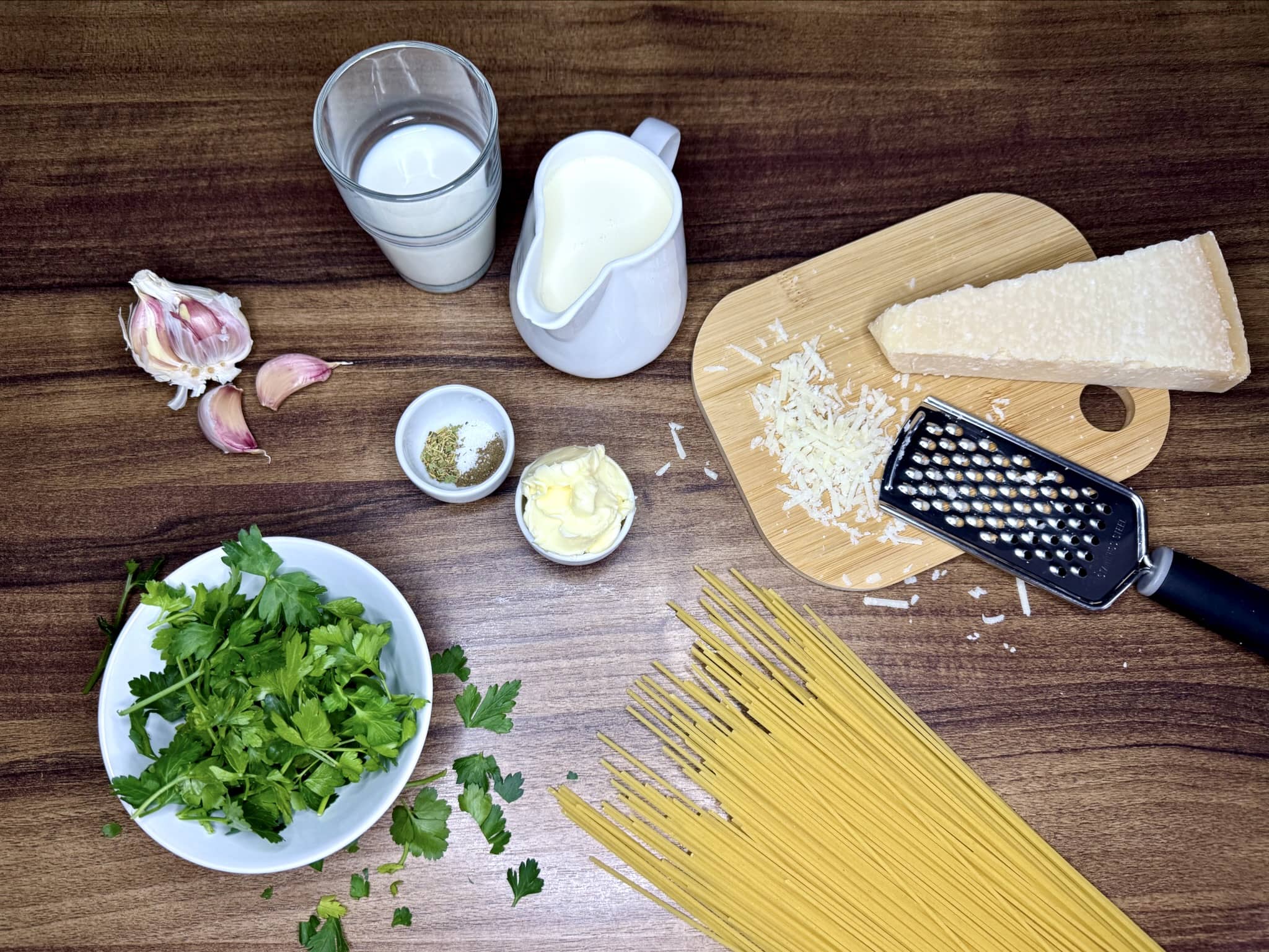 All the ingredients ready to make Spaghetti in Alfredo Sauce