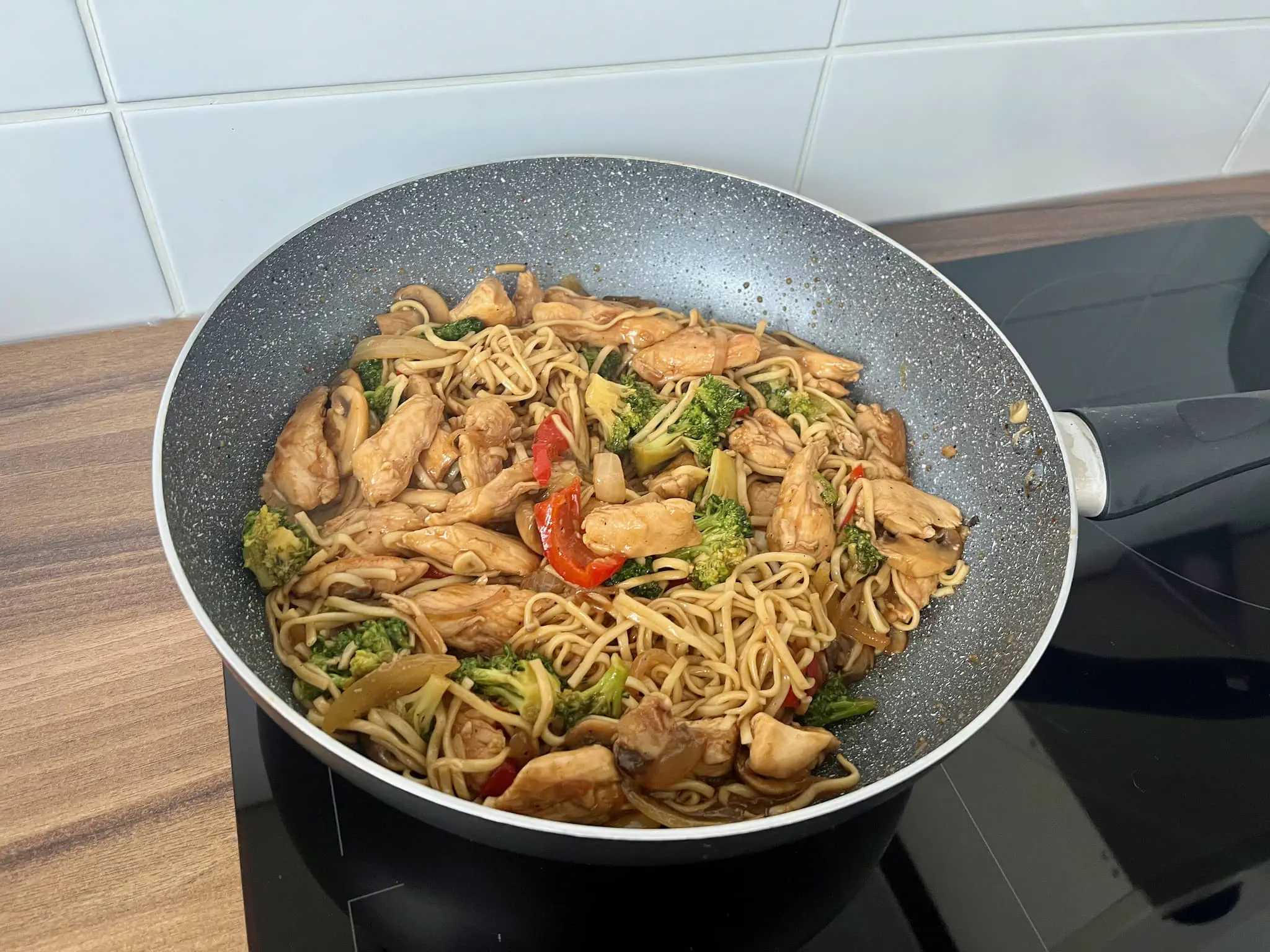 Warm thoroughly with pasta